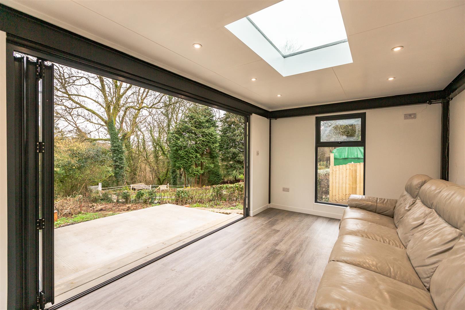 Frederick Place, Llansamlet, Swansea, SA7 9TX